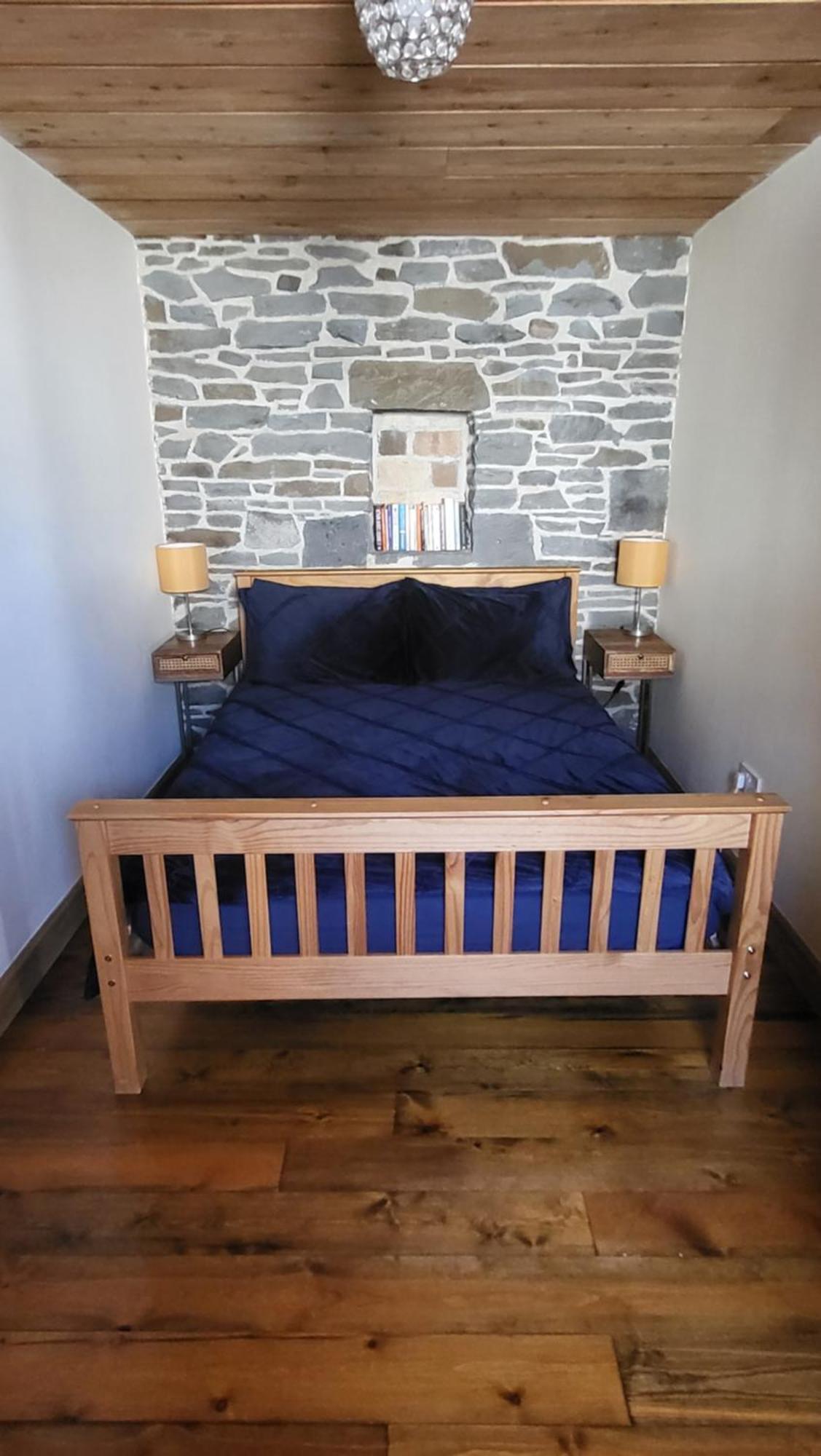 Ty Taf 2 Bed Cottage With Deck & Easy Transport Links Cardiff Zewnętrze zdjęcie
